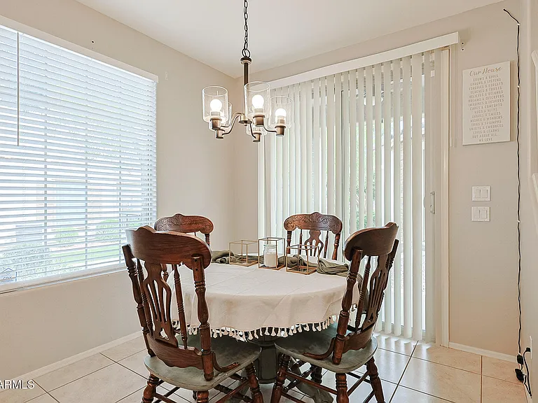 17717 W Mandalay Ln — Photo 11