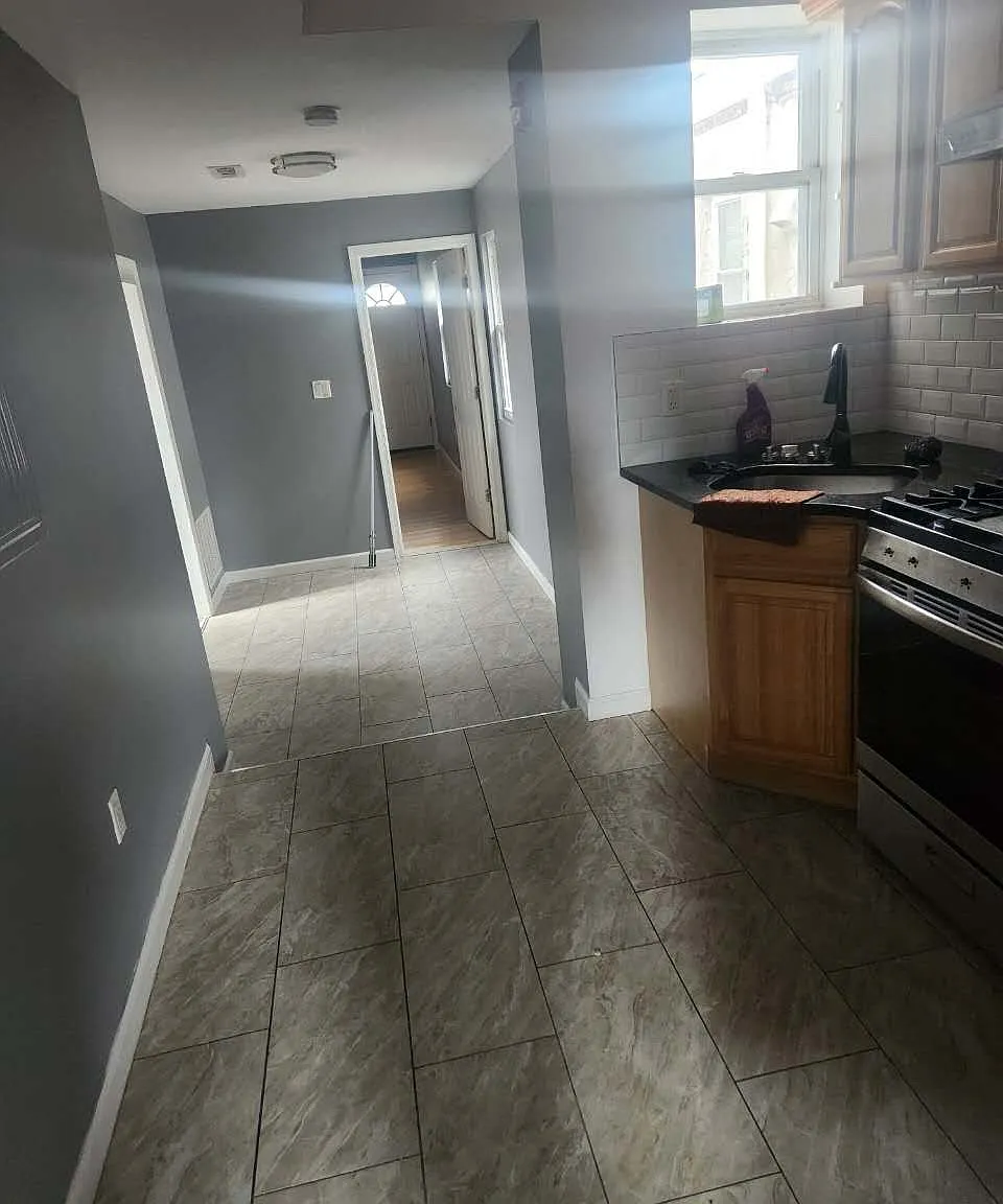 2 bed, 2106 sqft, $1,200 — Photo 1
