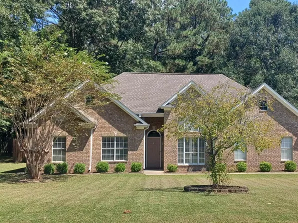 311 Shelby Forest Dr, Chelsea, AL 35043