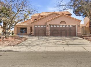 6 Kiowa Ct, Henderson, NV 89074