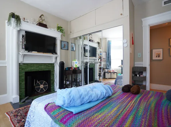 11 Vernon St #1, Brookline, MA 02446