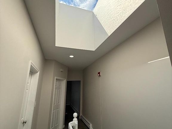 4th image of 11 North Ave E #3