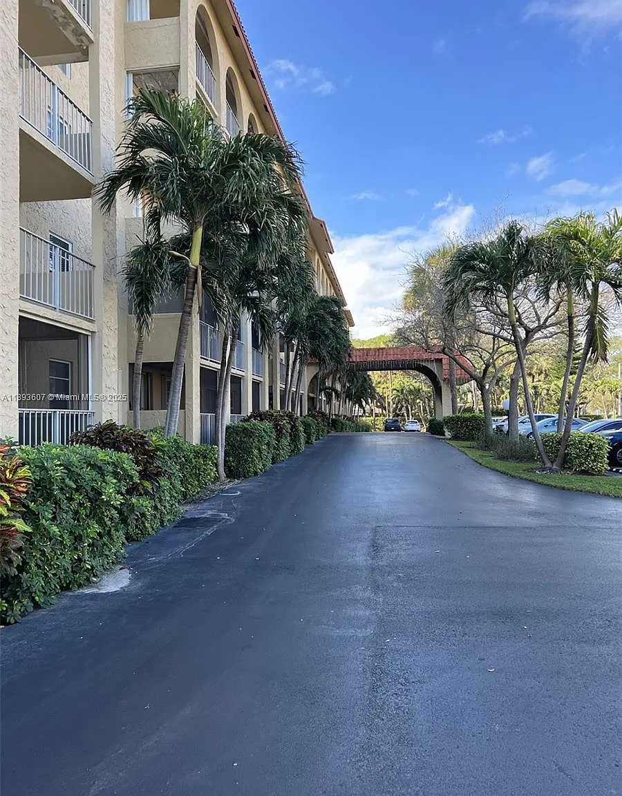 Tierra Del Mar Condo — Photo 1