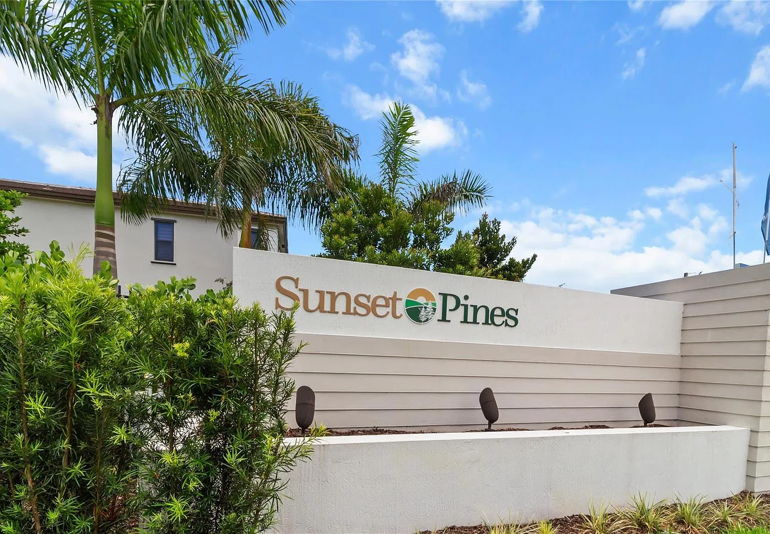 SW 159th Ct, Pembroke Pines — Photo 2