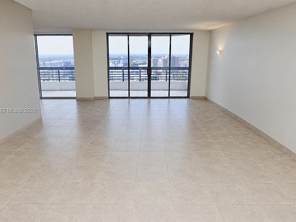 2nd image of 3500 Mystic Pointe Dr APT 3701