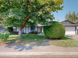 1812 S Rainier Pl, Kennewick, WA 99337