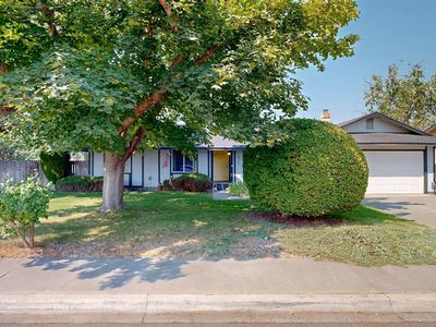 1812 S Rainier Pl, Kennewick, WA, 99337