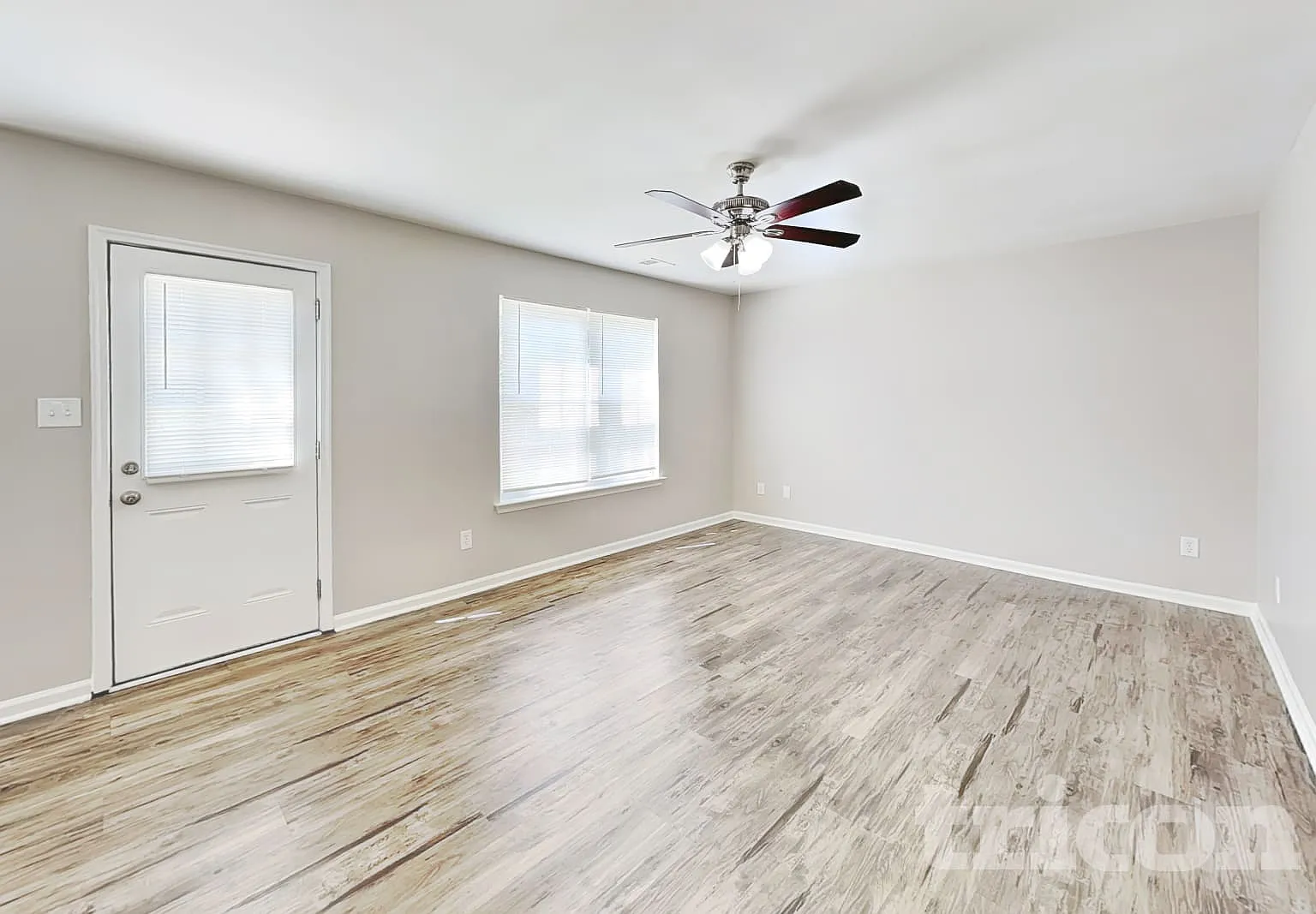 2120 Ballingarry Drive Statesville NC — Photo 2