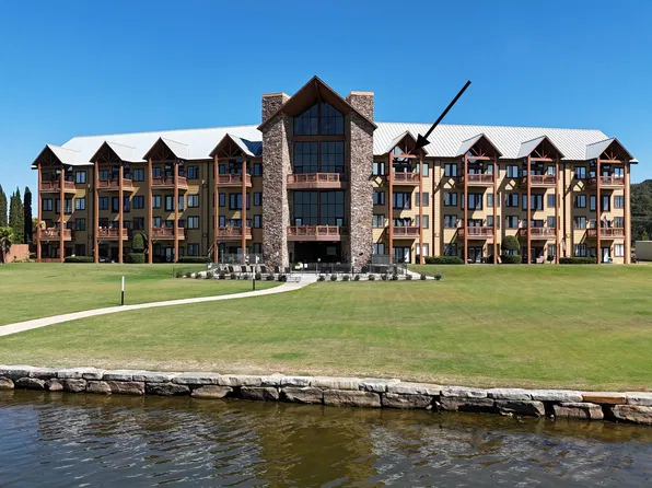 7048 Val Monte Dr #7048, Guntersville, AL 35976