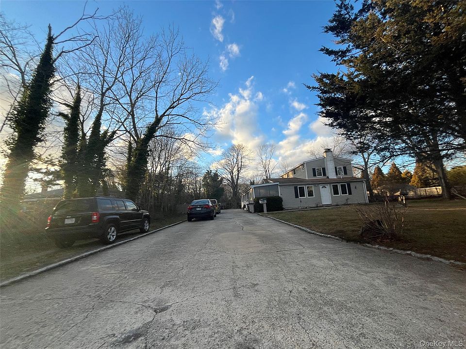 1st image of 84 Oakwood Avenue