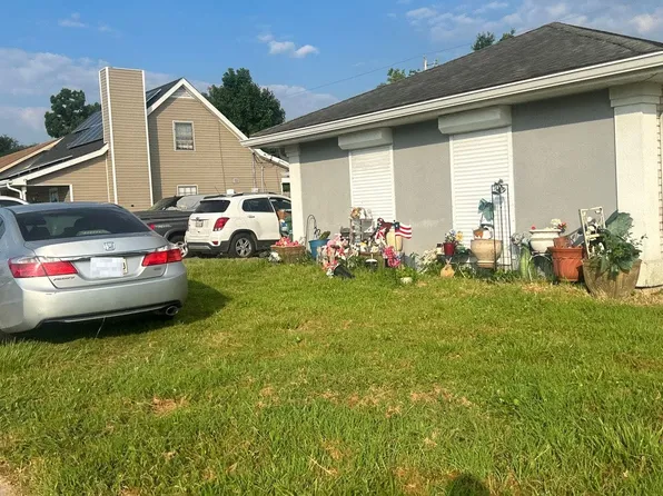 2009 Cambridge Dr, La Place, LA 70068