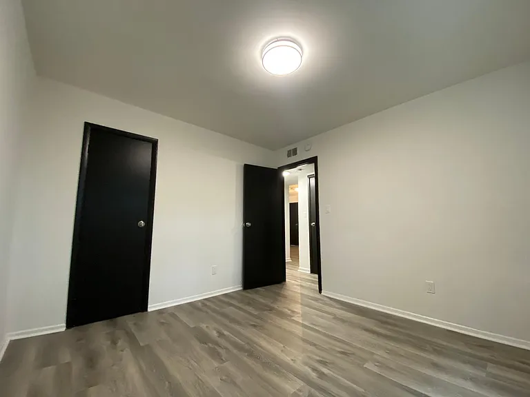 740 Mozley Dr SE #B6 — Photo 11