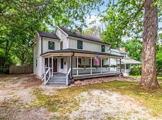 303 SW 2nd St, Lees Summit, MO 64063
