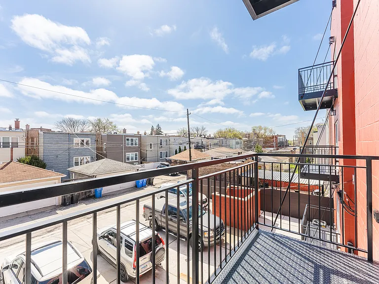 3323 N Avers Ave #3 — Photo 17