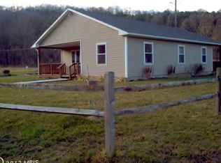 34 Independence Dr, Brandywine, WV 26802