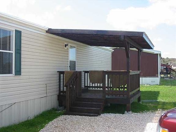 3rd image of 1352 Orchard Dr