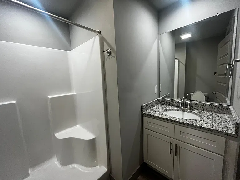 1021 Bryan Dr #5 — Photo 5