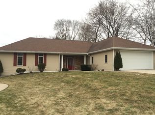 117 Hickory Cir, Green Bay, WI 54301