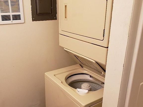 5th image of 871 1st St