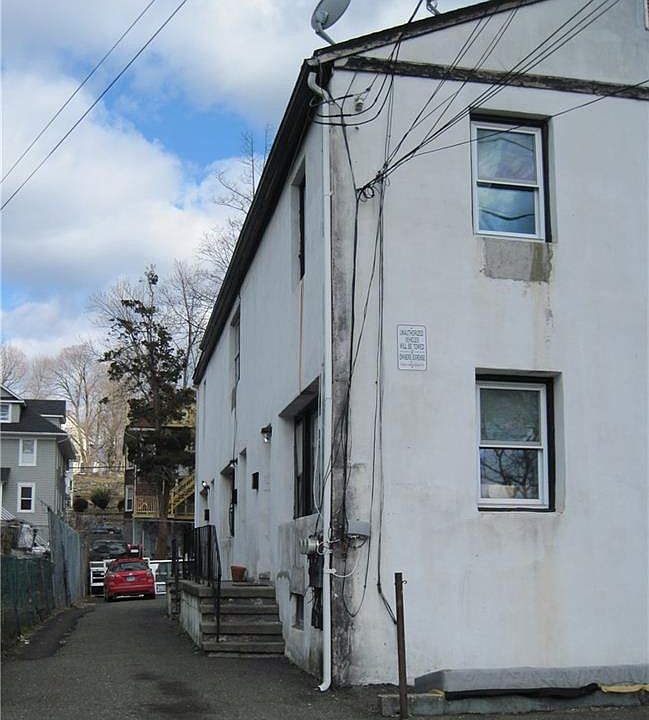 2nd image of 86 Woodward Ave #3