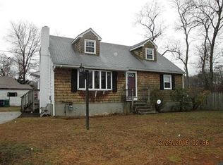 7 Bayonne Ave, Warwick, RI 02889