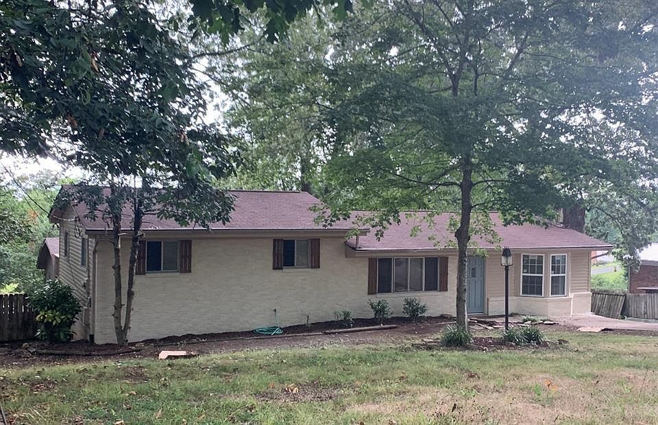1st image of 170 Belleview Dr SE