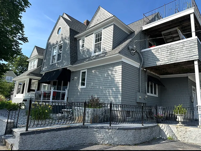 108 June St #3 — Photo 2