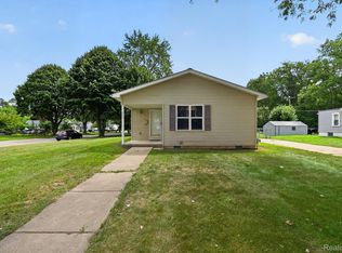 611 Conant Ave, Monroe, MI 48161