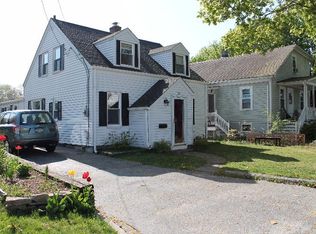 22 Kirby St, Barrington, RI 02806