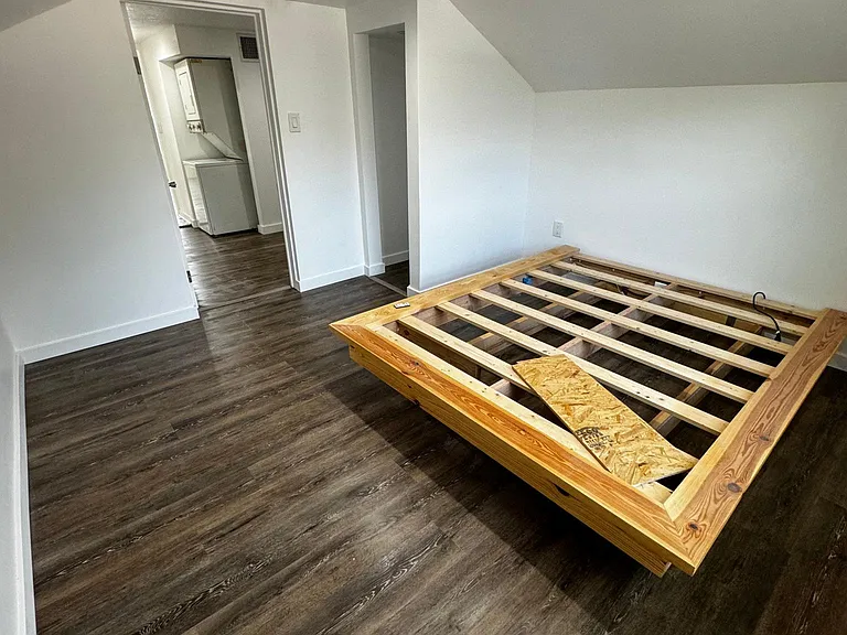 682 13th Ave NW #3 — Photo 7