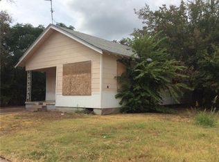 1215 E Pulaski St, Fort Worth, TX 76104