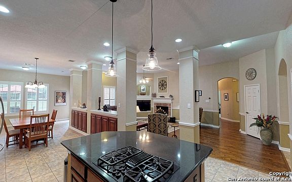 3rd image of 18714 Millhollow