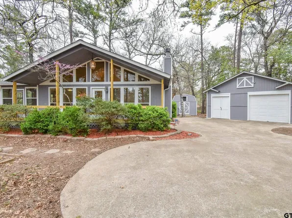 141 Wildwood Trl, Holly Lake Ranch, TX 75765