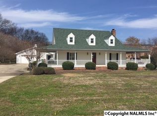 911 Tannahill Dr SE, Huntsville, AL 35802