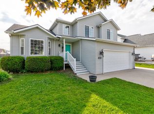 607 Larson Dr, Huxley, IA 50124