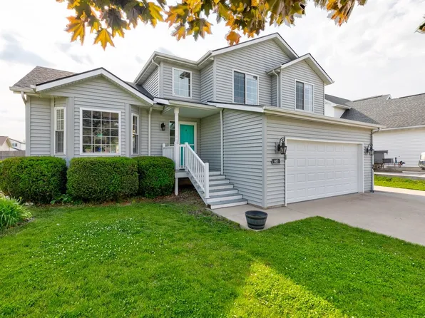 607 Larson Dr, Huxley, IA 50124