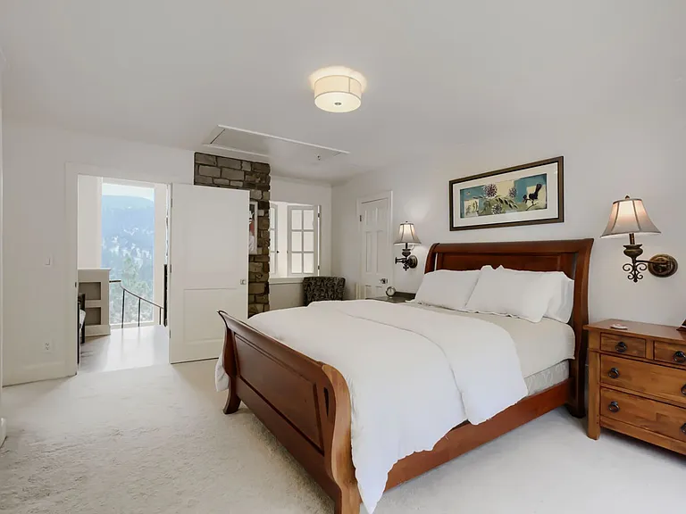 545 Bow Mountain Rd — Photo 3