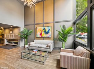 434 W Melrose St #18, Chicago, IL 60657