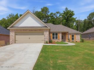 218 Anderson Oaks Dr, Pearl, MS 39208