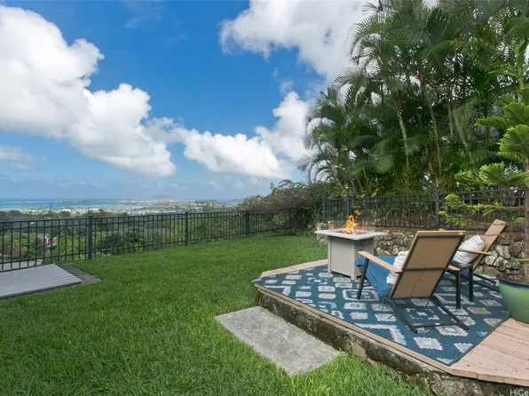 46-450 Hulupala Pl, Kaneohe, HI 96744