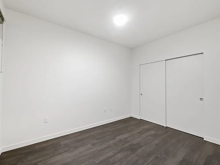 Welcome to Dexter Hayes! Modern convenience with exceptional views! — Photo 31