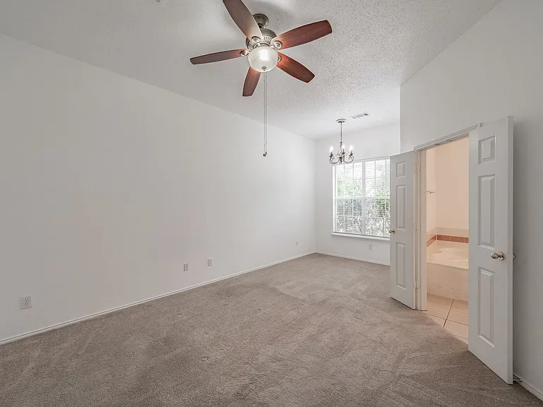 4728 Grant Park Ave — Photo 28
