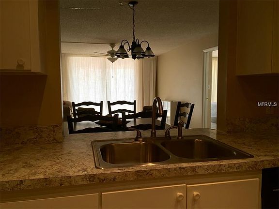 5th image of 20002 Gulf Blvd APT 2403