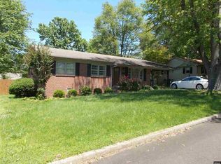 110 Crestview St, Martin, TN 38237