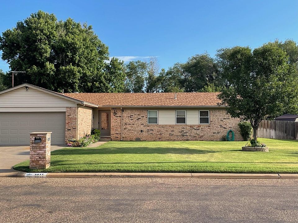 1st image of 1011 S Holly Dr