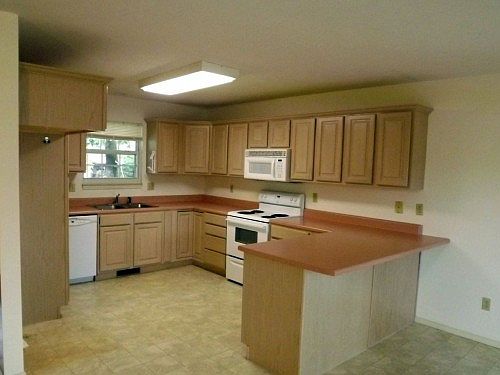 4th image of 93 Deer Park Cir