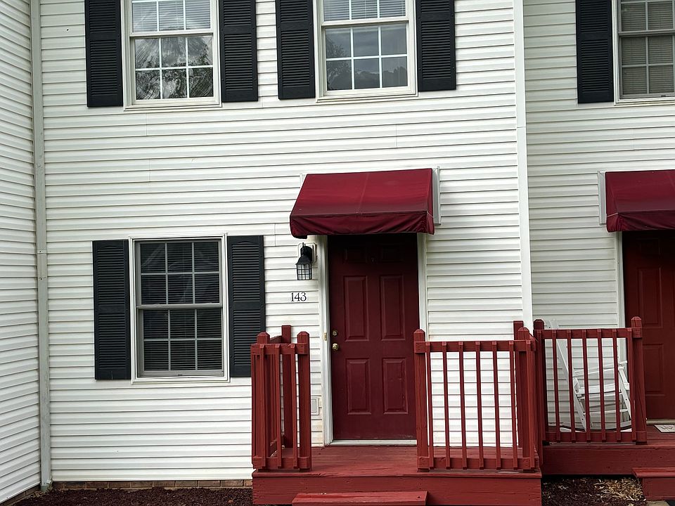 1st image of 143 Courtney Ln #143