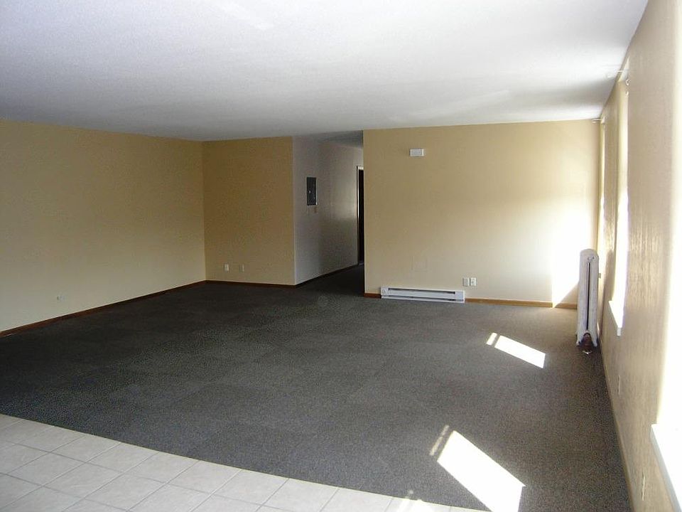2nd image of 635 S Front St