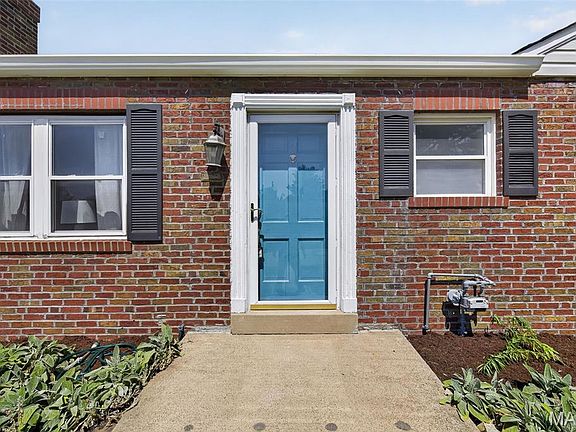 2nd image of 5527 Bancroft Ave