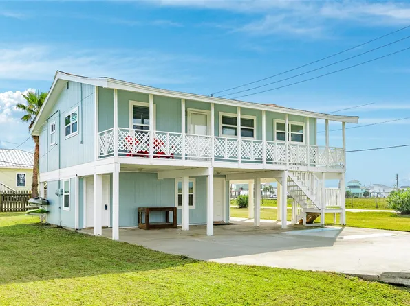 16725 Edward Teach Rd, Jamaica Beach, TX 77554
